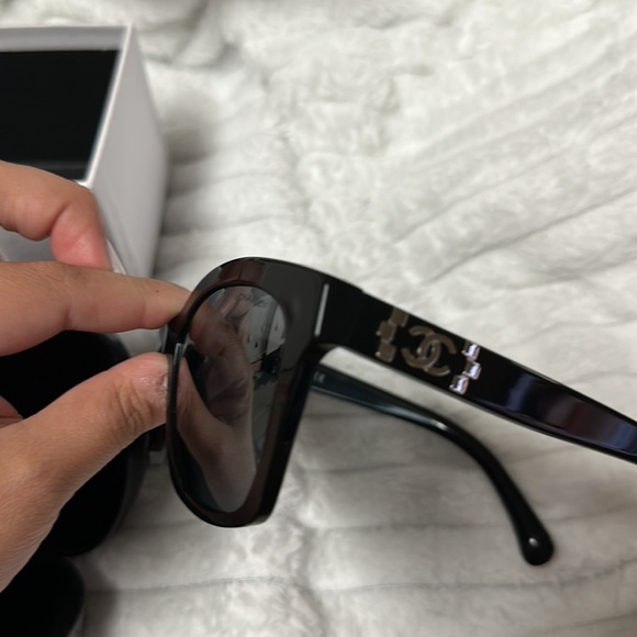 Chanel Sunglasses GIVEAWAY SALE - Picture 7 of 9